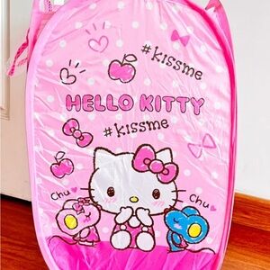 Hello Kitty Pink Pop-Up Hamper